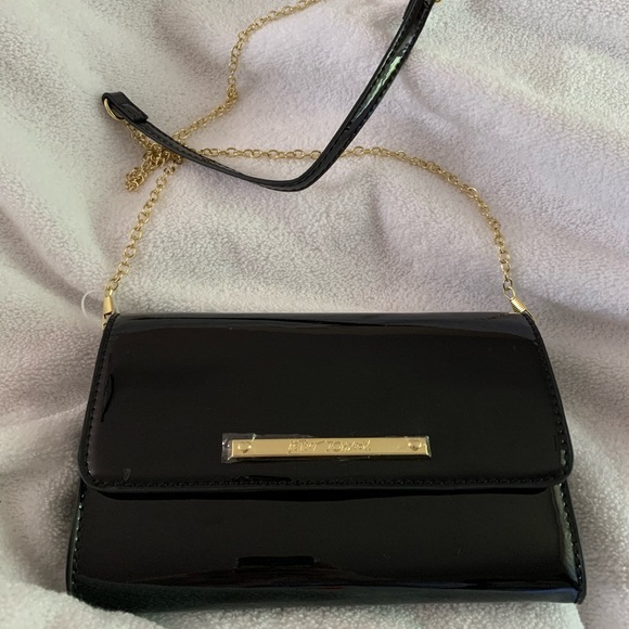 Betsy Johnson patent leather evening bag, black 🖤 - Picture 2 of 8
